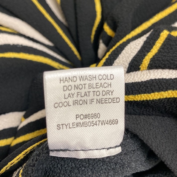 Bobeau Striped Skort - Picture 7 of 7